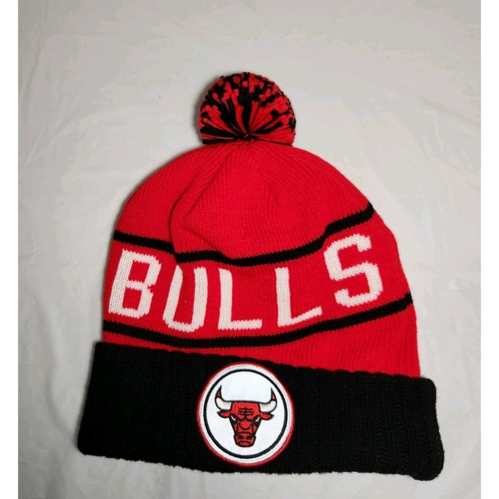 Mitchell & Ness‎ Mens Chicago Bulls KnitBeanie  Cap Red/Black Embroidered Logo